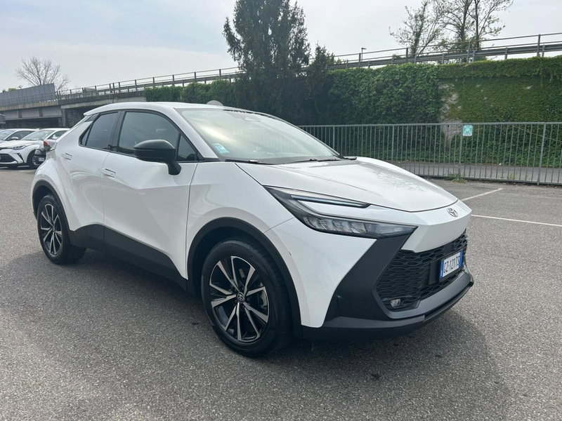 Toyota Toyota C-HR usata a Piacenza (6)