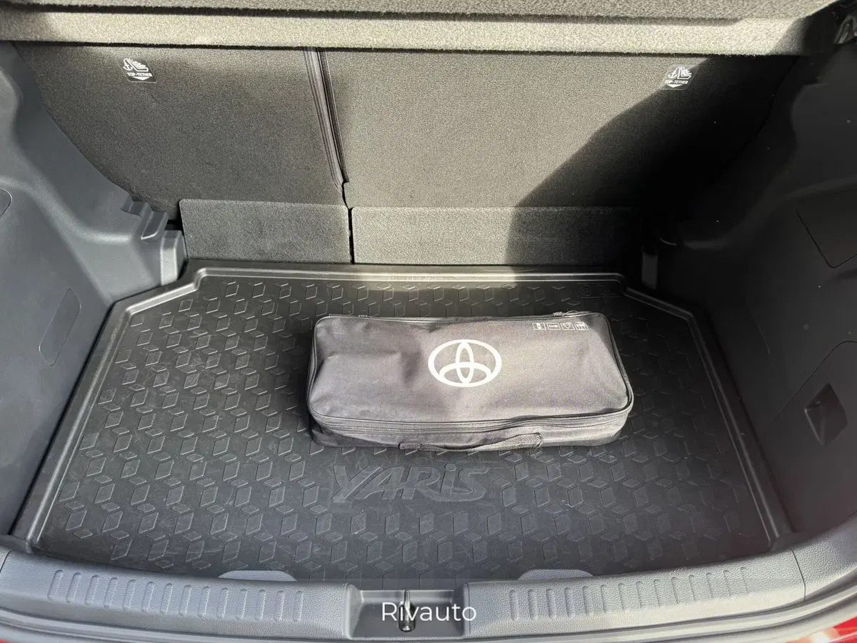 Toyota Yaris usata a Como (10)