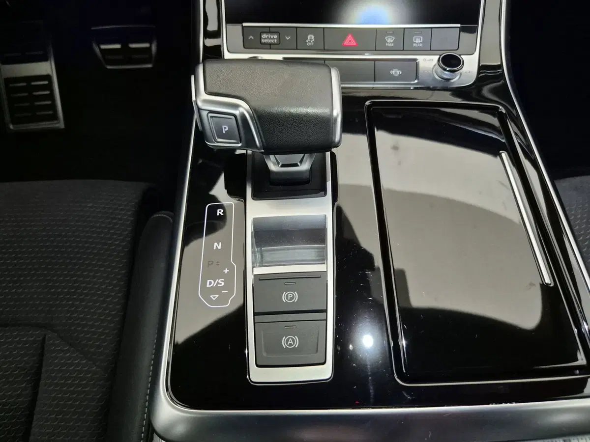 Audi Q8 usata a Torino (11)