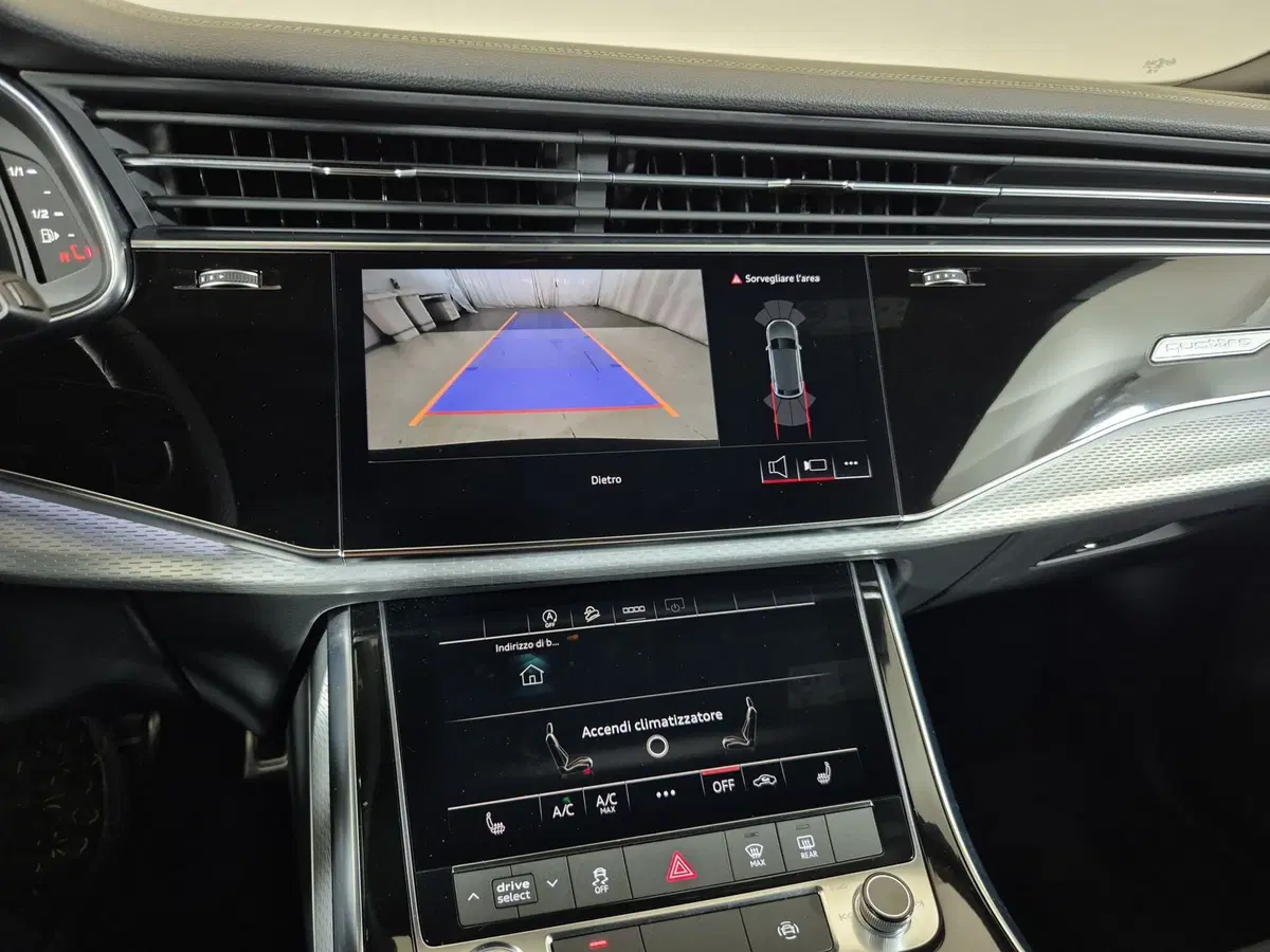 Audi Q8 usata a Torino (16)