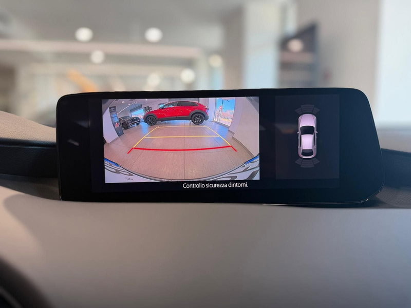 Mazda Mazda3 Hatchback nuova a Napoli (16)