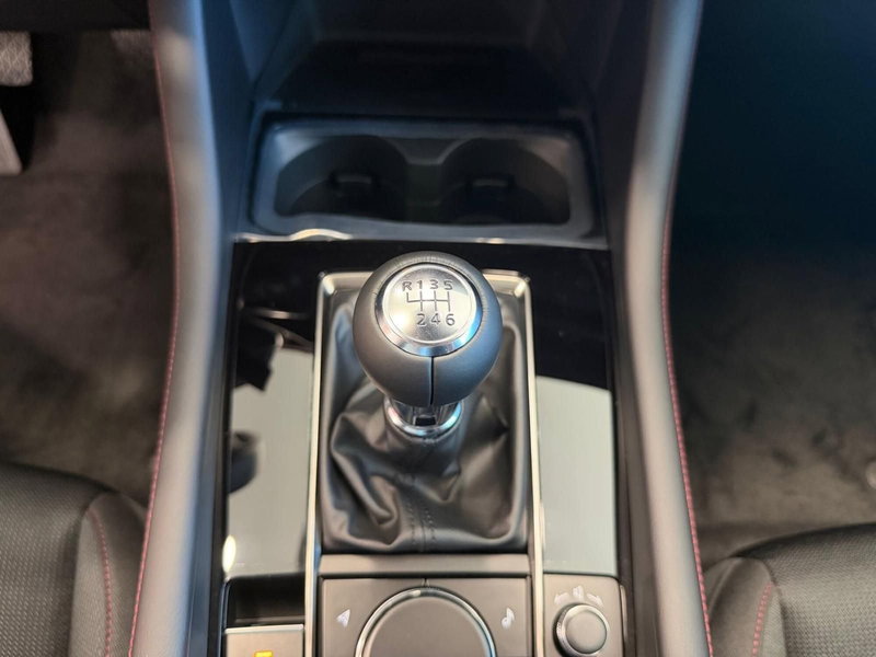 Mazda Mazda3 Hatchback nuova a Napoli (18)