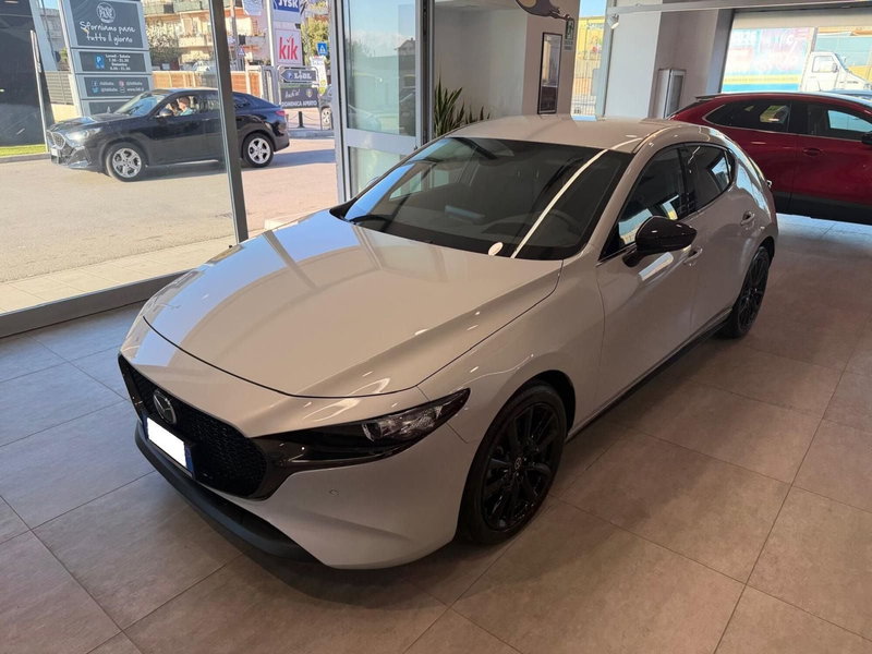 Mazda Mazda3 Hatchback nuova a Napoli (2)