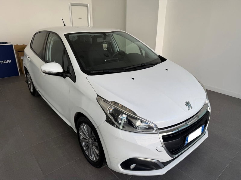 Peugeot 208 usata a Napoli