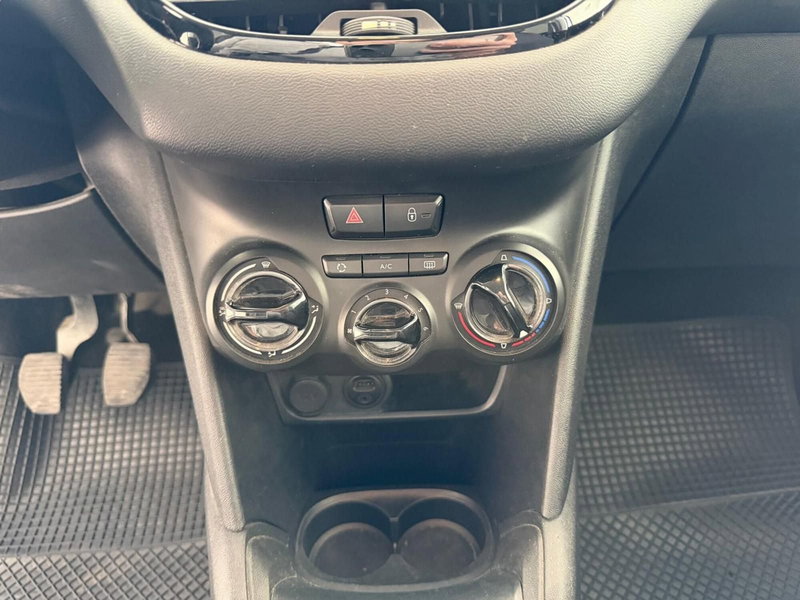 Peugeot 208 usata a Napoli (14)