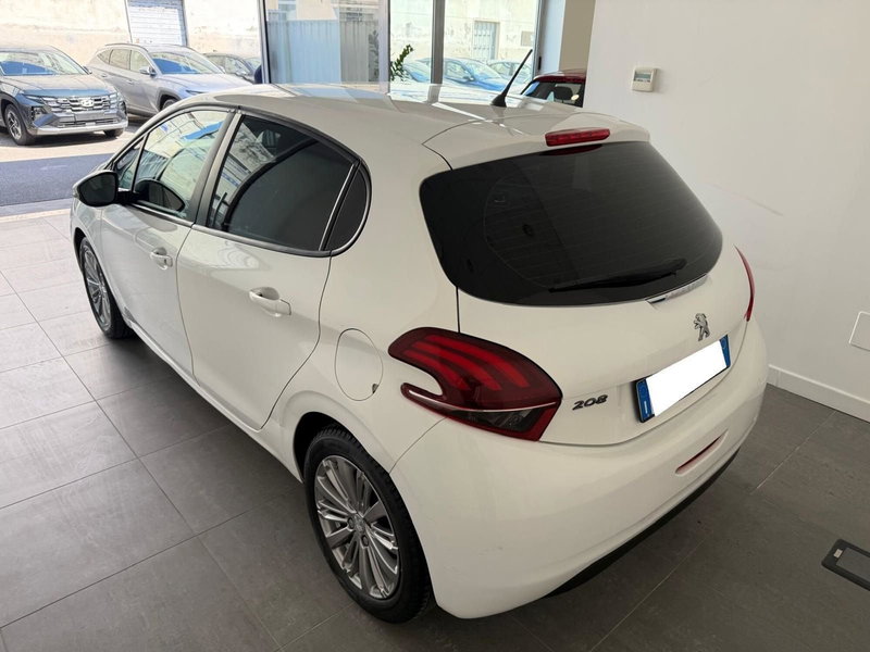 Peugeot 208 usata a Napoli (4)