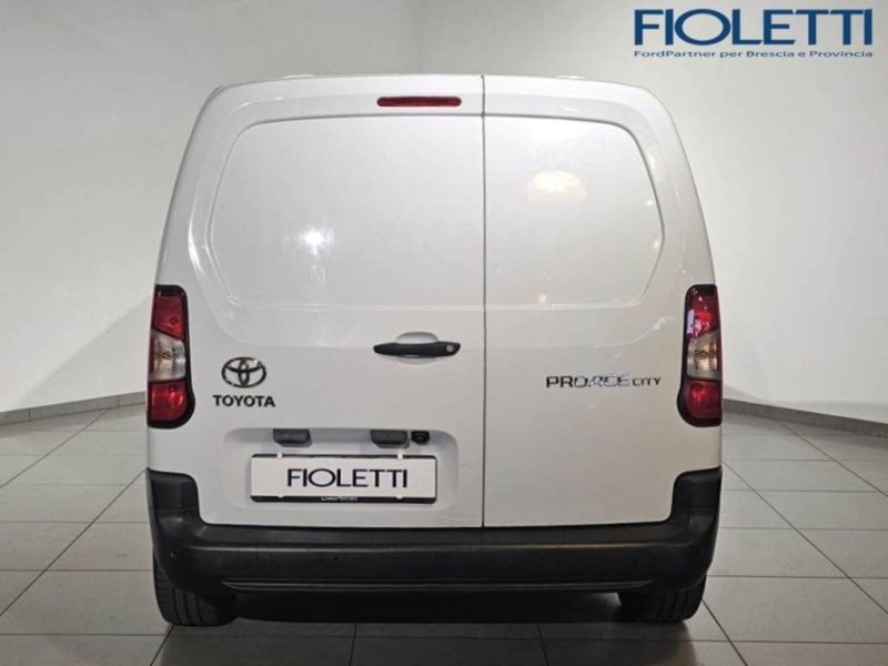 Toyota Proace City usata a Brescia (5)