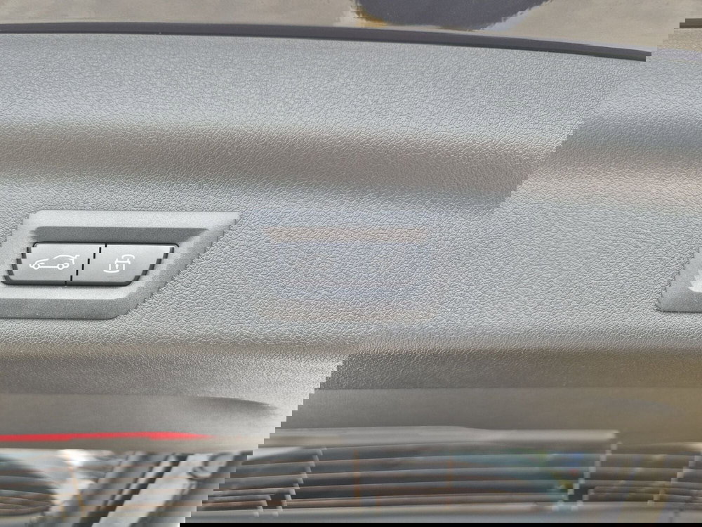 BMW X1 nuova a Genova (15)