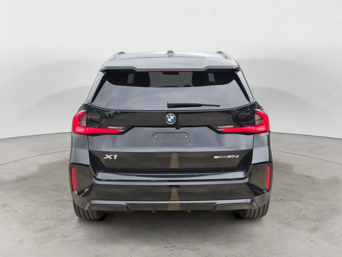 BMW X1 nuova a Genova (3)