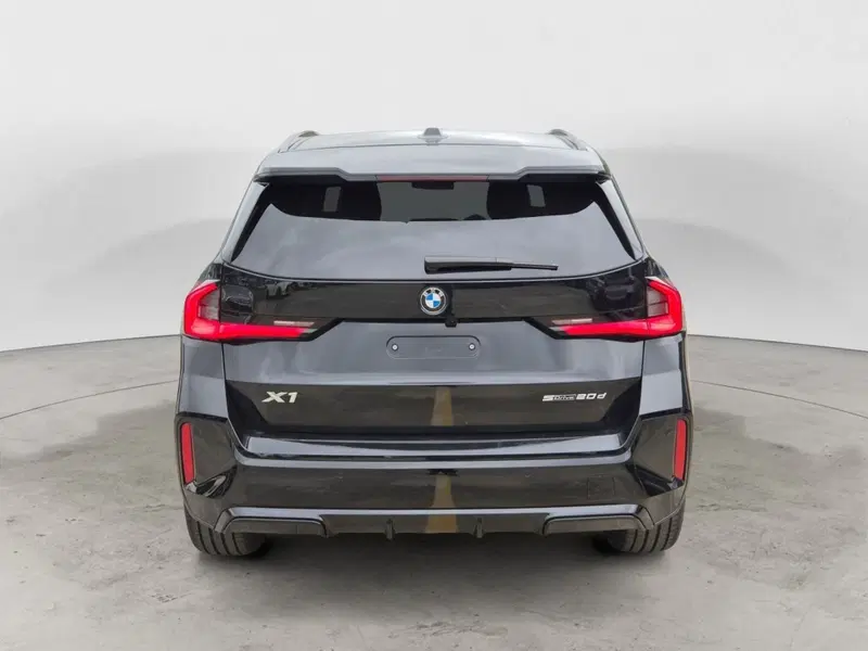 BMW X1 nuova a Genova (3)