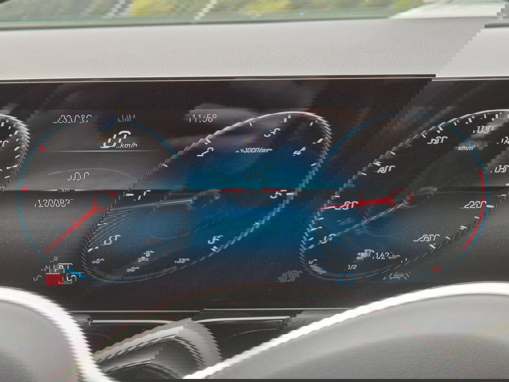 Mercedes-Benz GLA SUV usata  (14)