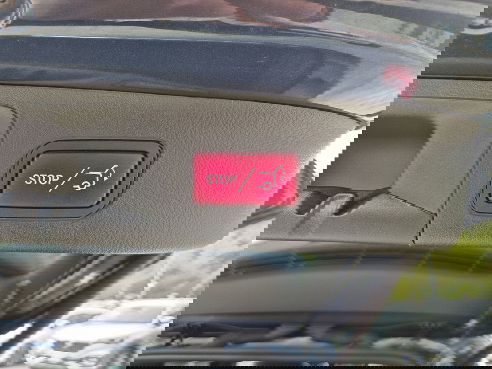 Mercedes-Benz GLA SUV usata  (17)