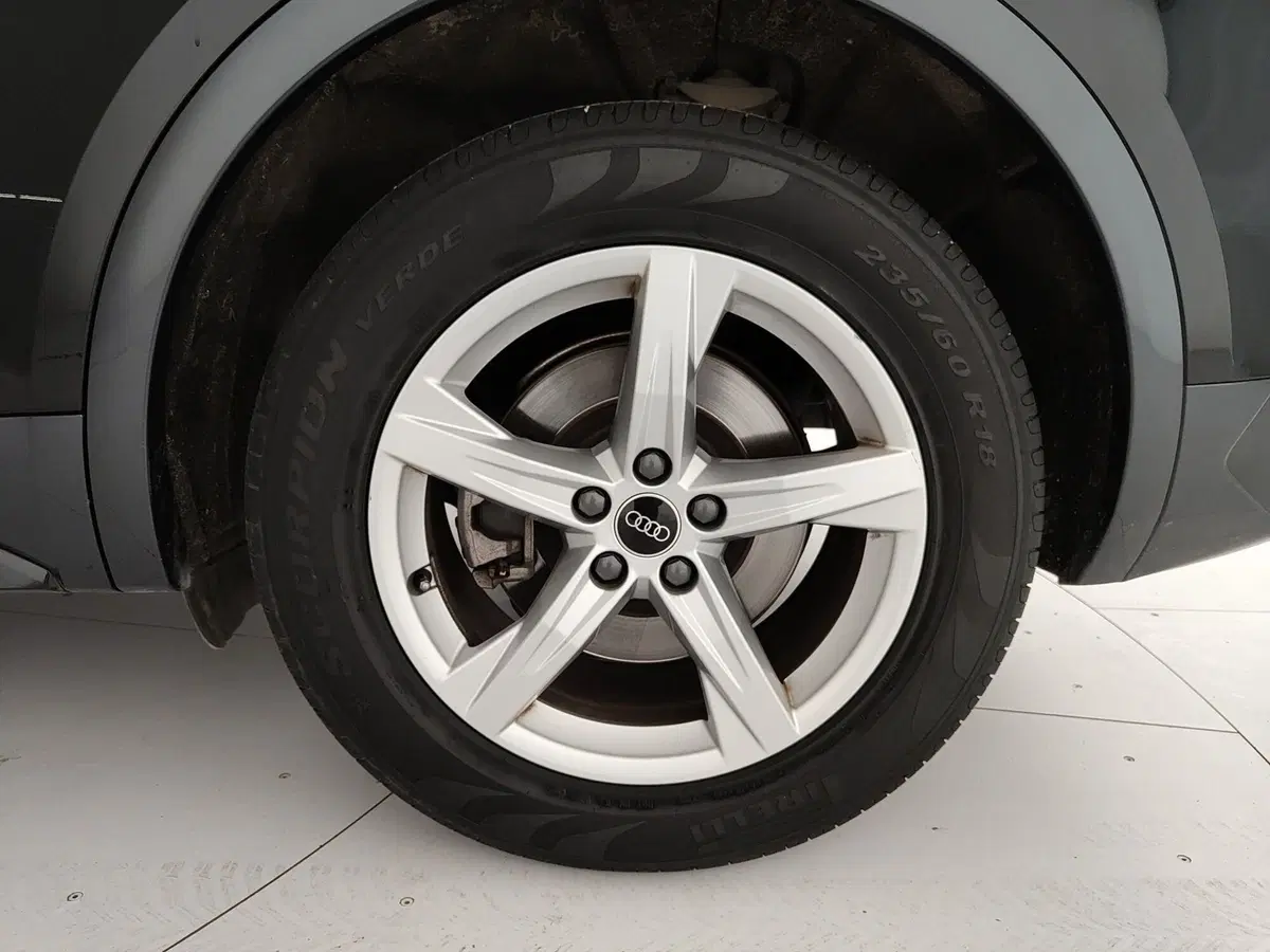Audi Q5 Sportback usata a Caserta (11)