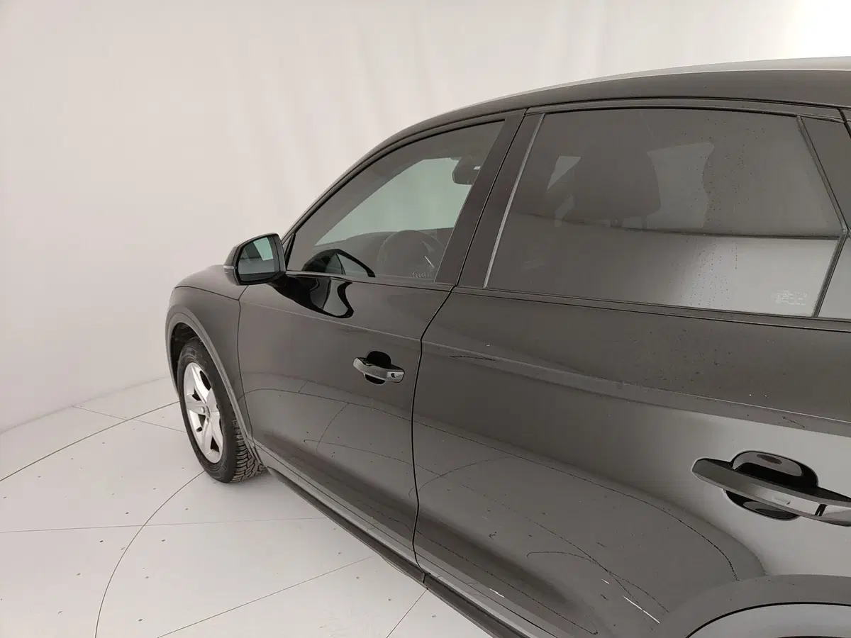 Audi Q5 Sportback usata a Caserta (12)