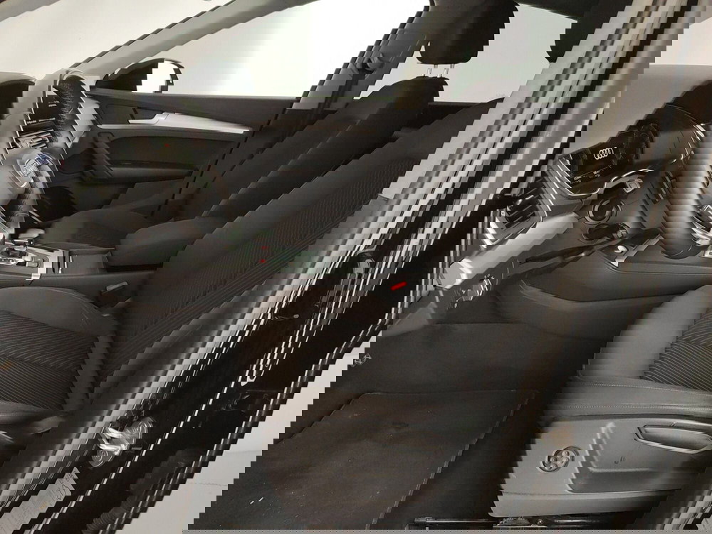 Audi Q5 Sportback usata a Caserta (16)