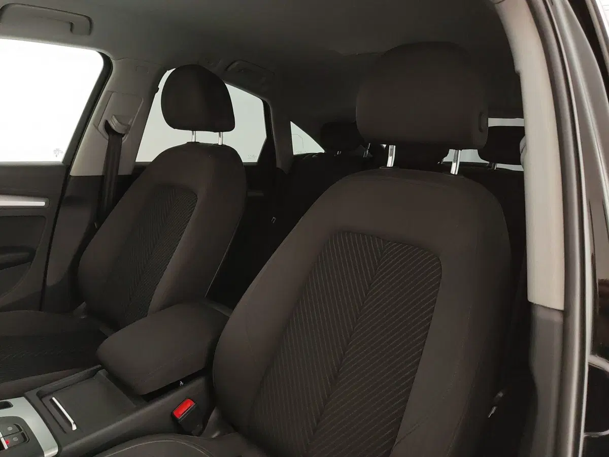 Audi Q5 Sportback usata a Caserta (17)
