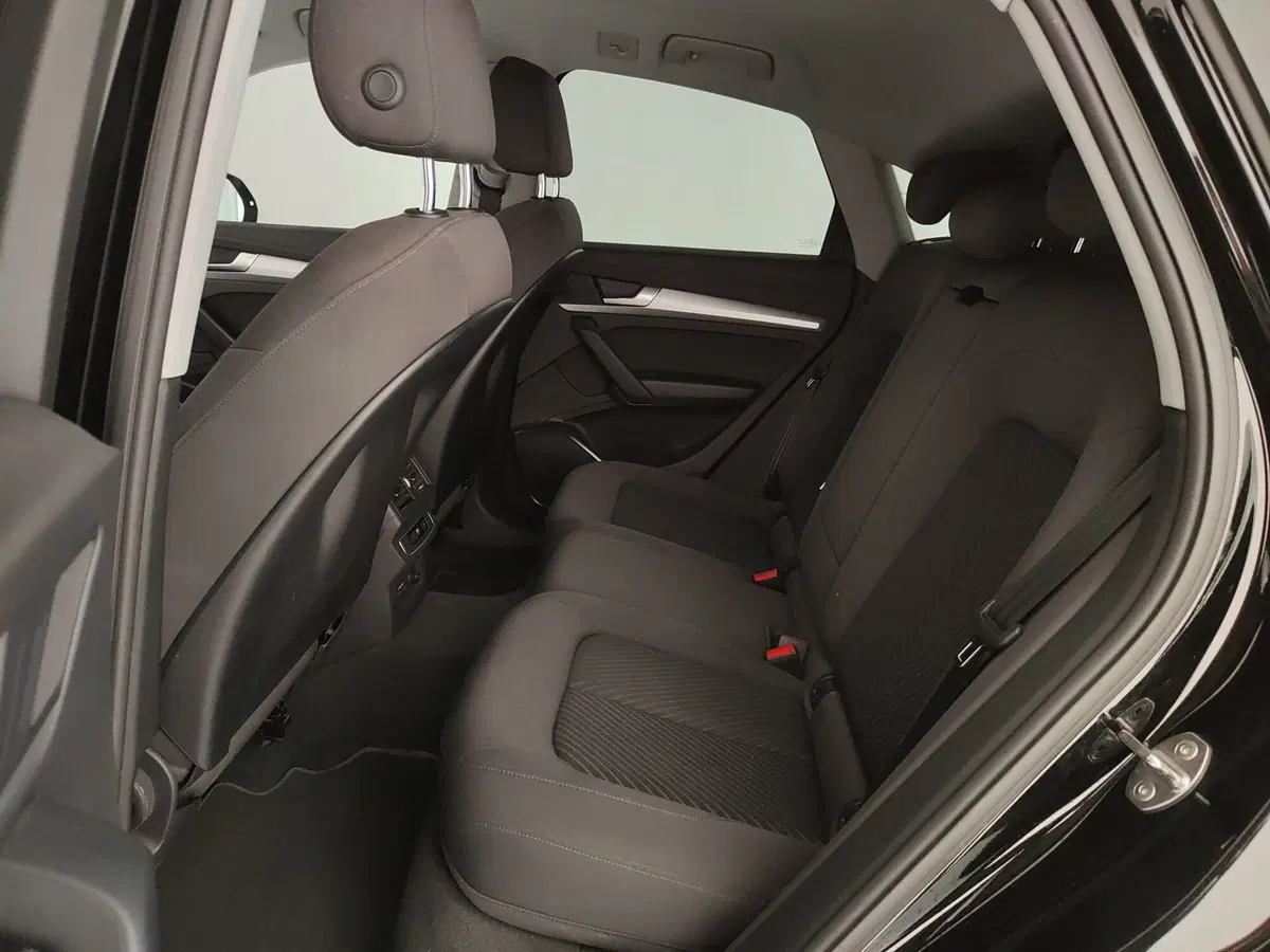 Audi Q5 Sportback usata a Caserta (18)