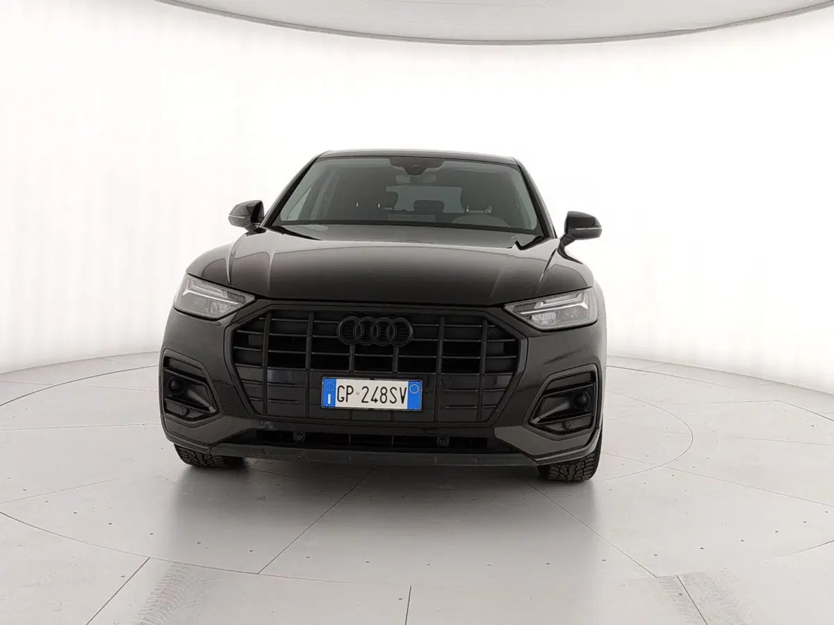 Audi Q5 Sportback usata a Caserta (2)