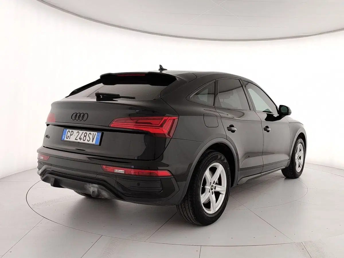 Audi Q5 Sportback usata a Caserta (6)