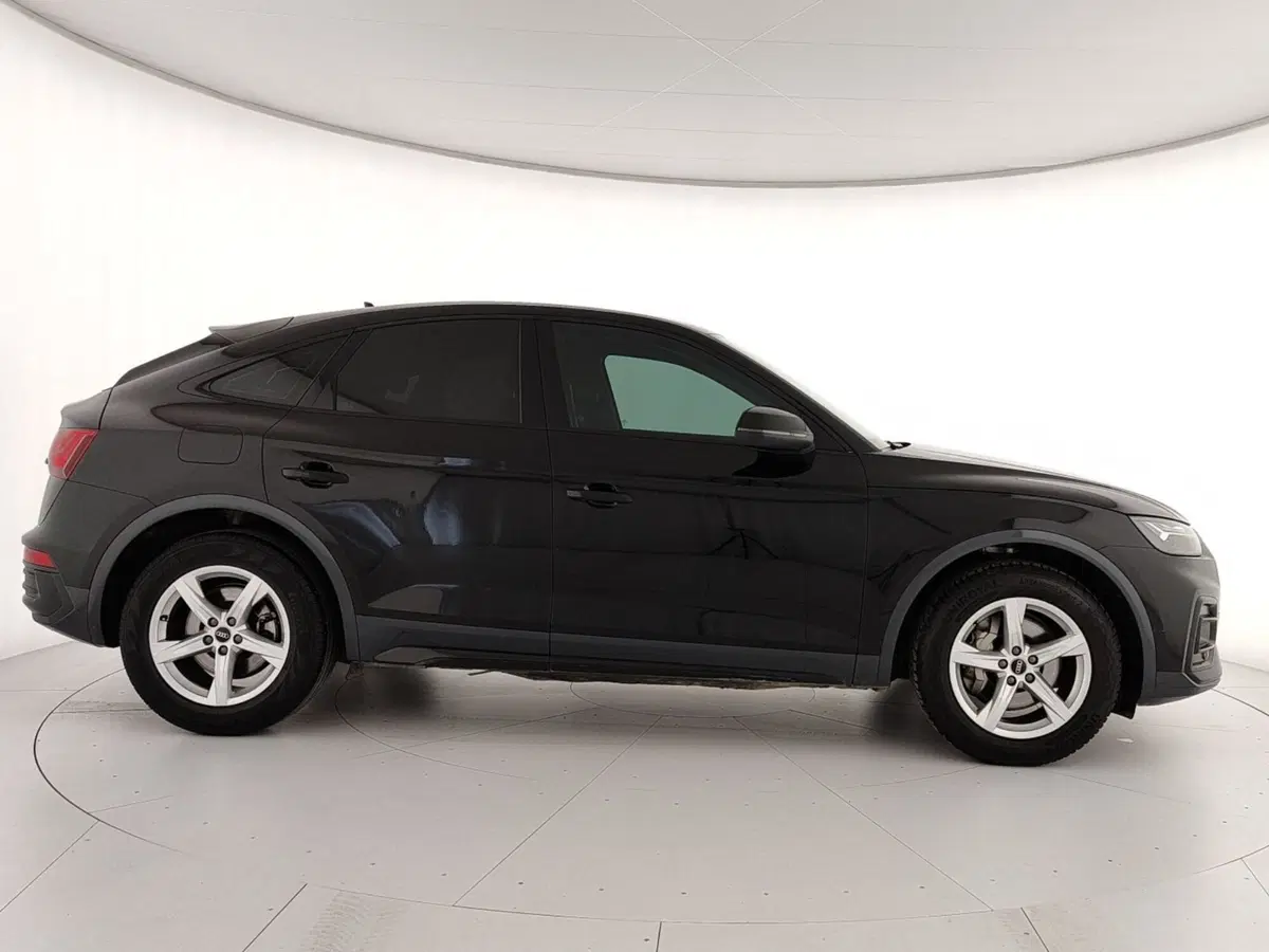 Audi Q5 Sportback usata a Caserta (7)
