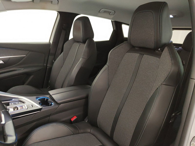 Peugeot 3008 usata a Caserta (18)