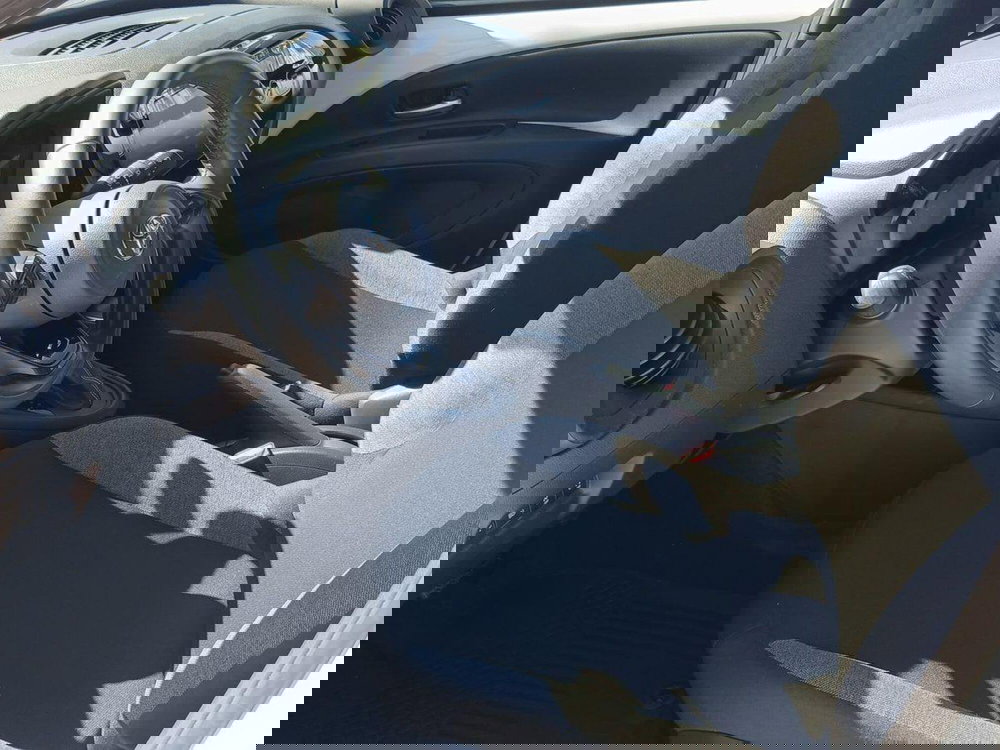 Toyota Aygo X usata a Agrigento (7)