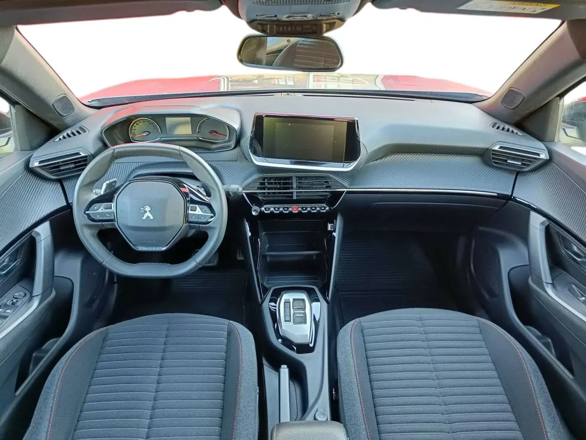 Peugeot 2008 usata a Prato (6)