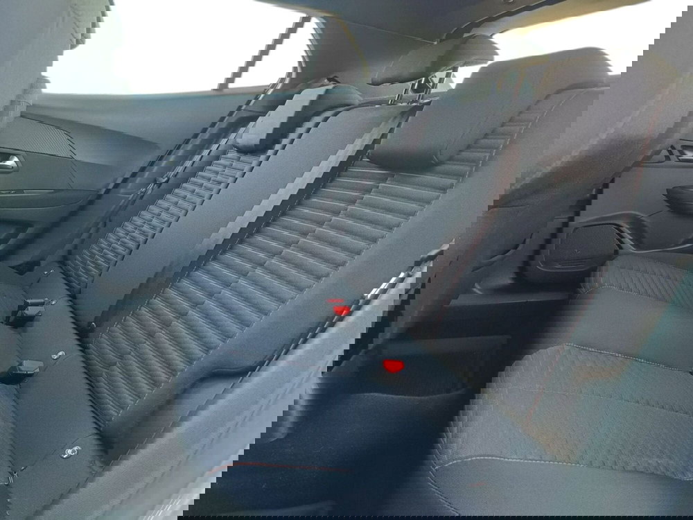 Peugeot 2008 usata a Prato (9)