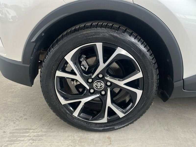 Toyota Toyota C-HR usata a Vicenza (12)