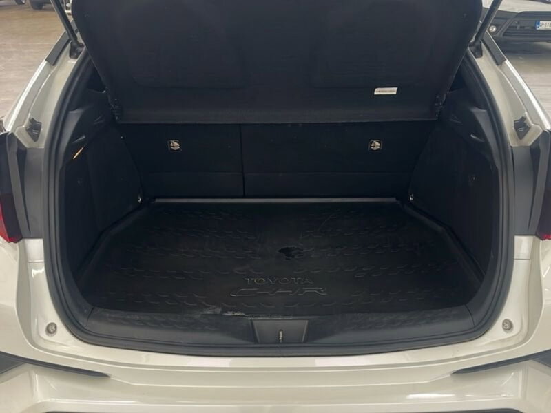 Toyota Toyota C-HR usata a Vicenza (13)