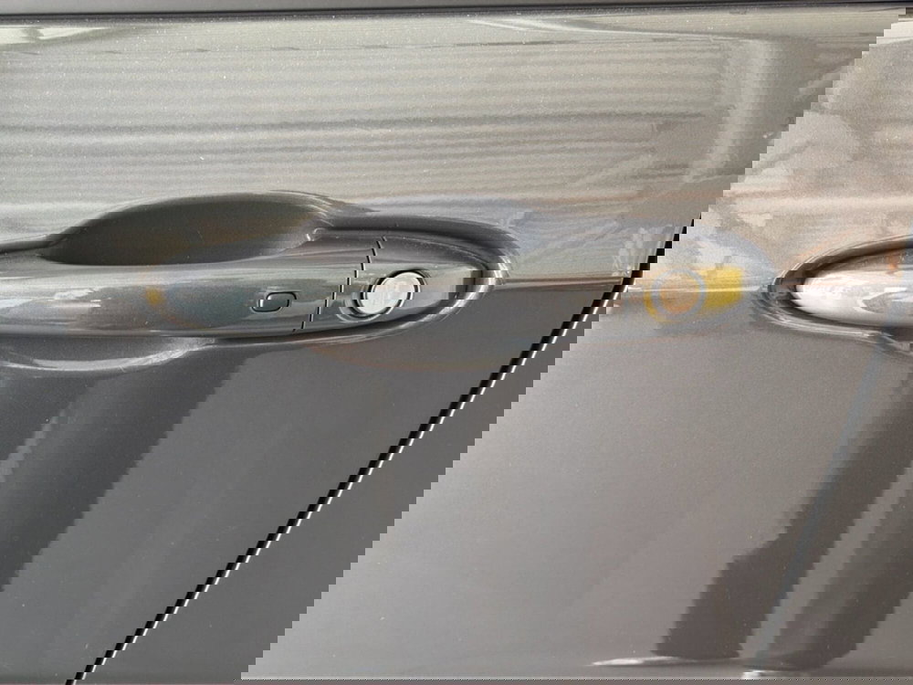 Jeep Compass nuova a Campobasso (11)