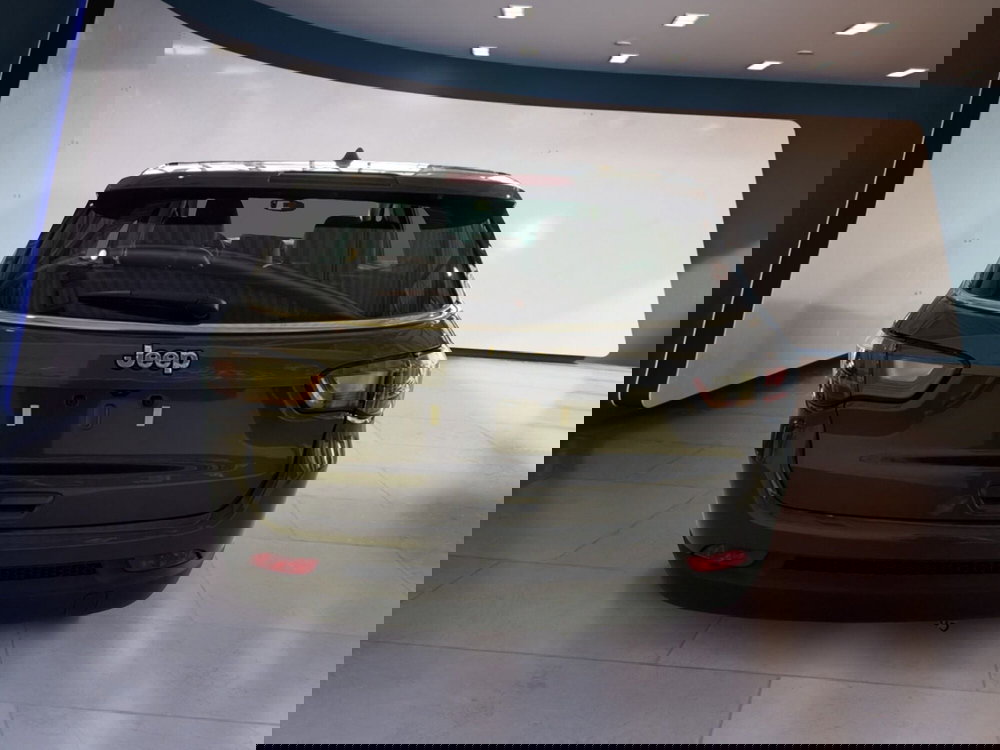 Jeep Compass nuova a Campobasso (4)