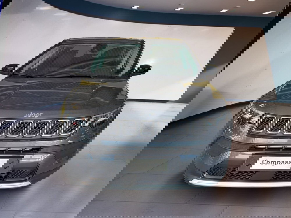 Jeep Compass nuova a Campobasso (5)