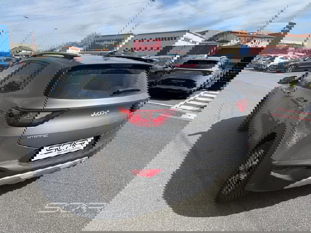 Kia Stonic usata a Livorno (4)