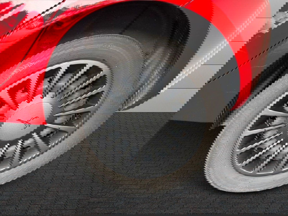 Lancia Ypsilon usata a Bergamo (18)