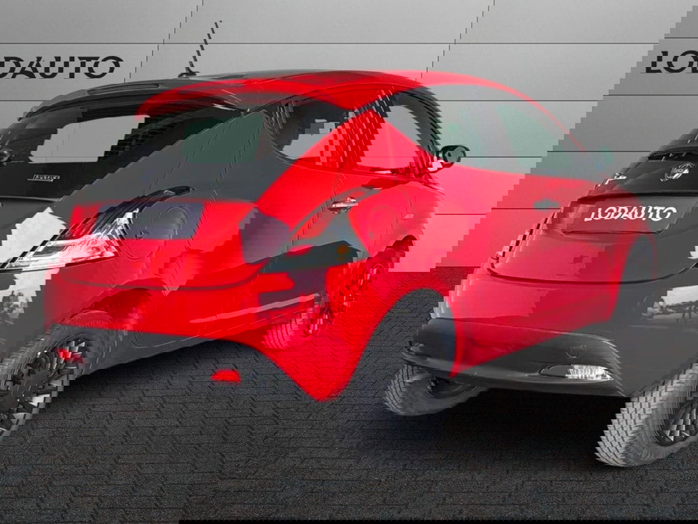 Lancia Ypsilon usata a Bergamo (2)