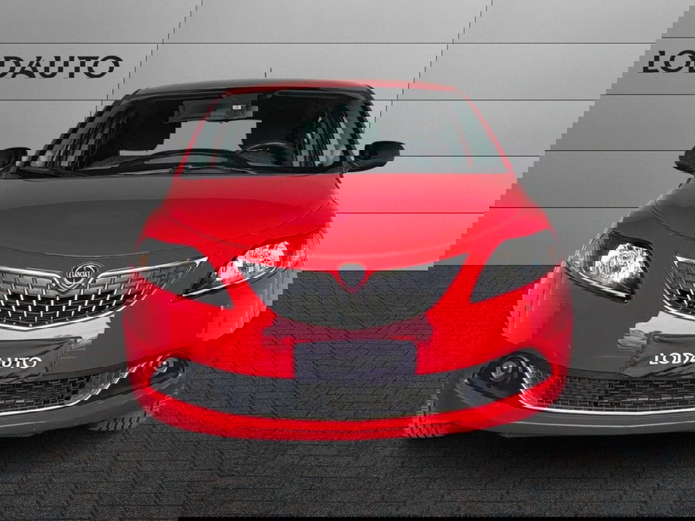 Lancia Ypsilon usata a Bergamo (3)