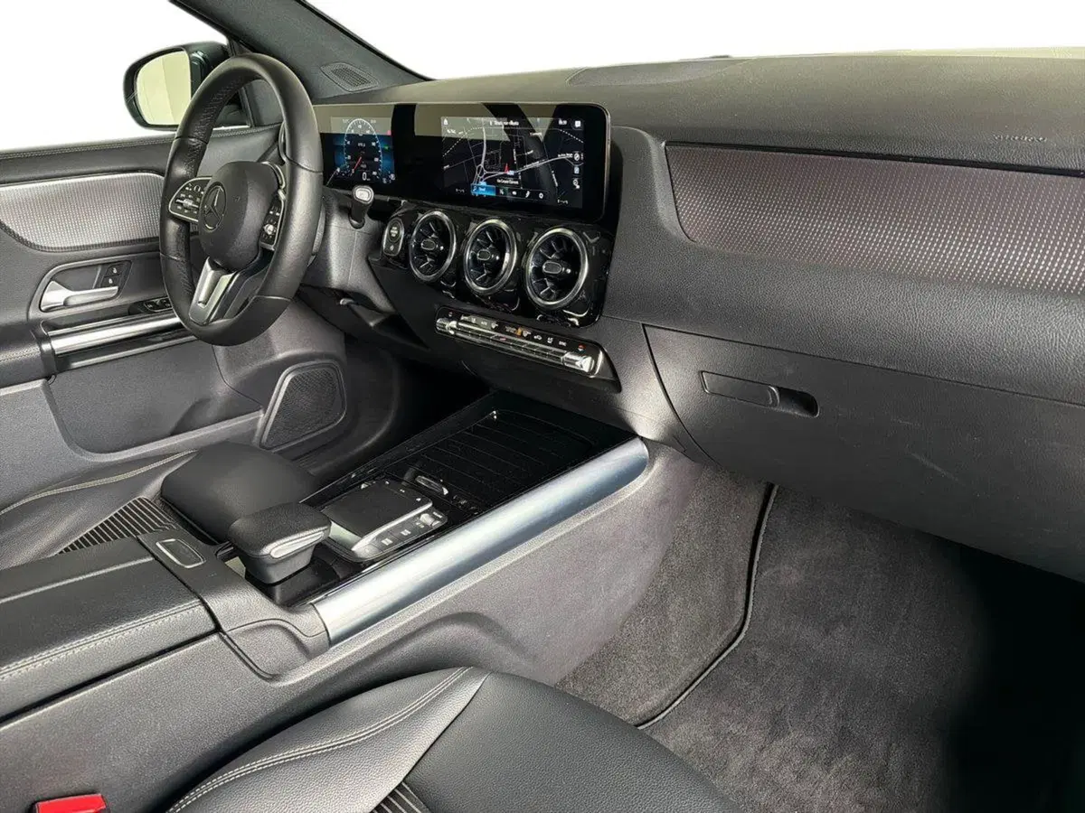Mercedes-Benz GLA SUV usata a Bergamo (14)
