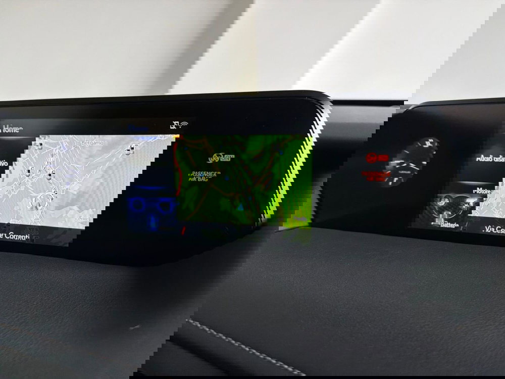 Lexus UX usata a Bergamo (11)