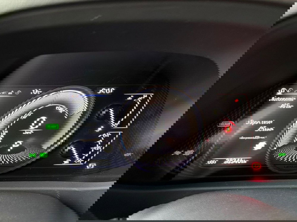 Lexus UX usata a Bergamo (12)