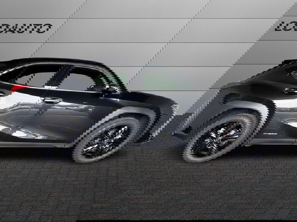 Lexus UX usata a Bergamo (5)