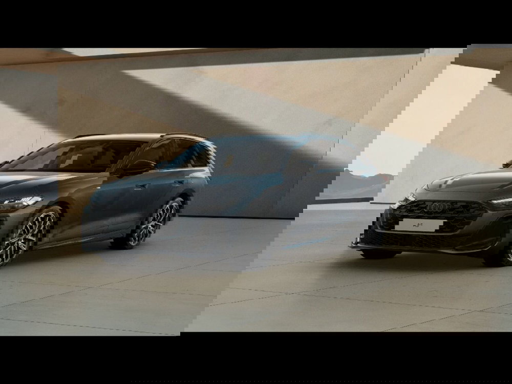 Audi A5 Avant nuova a Livorno