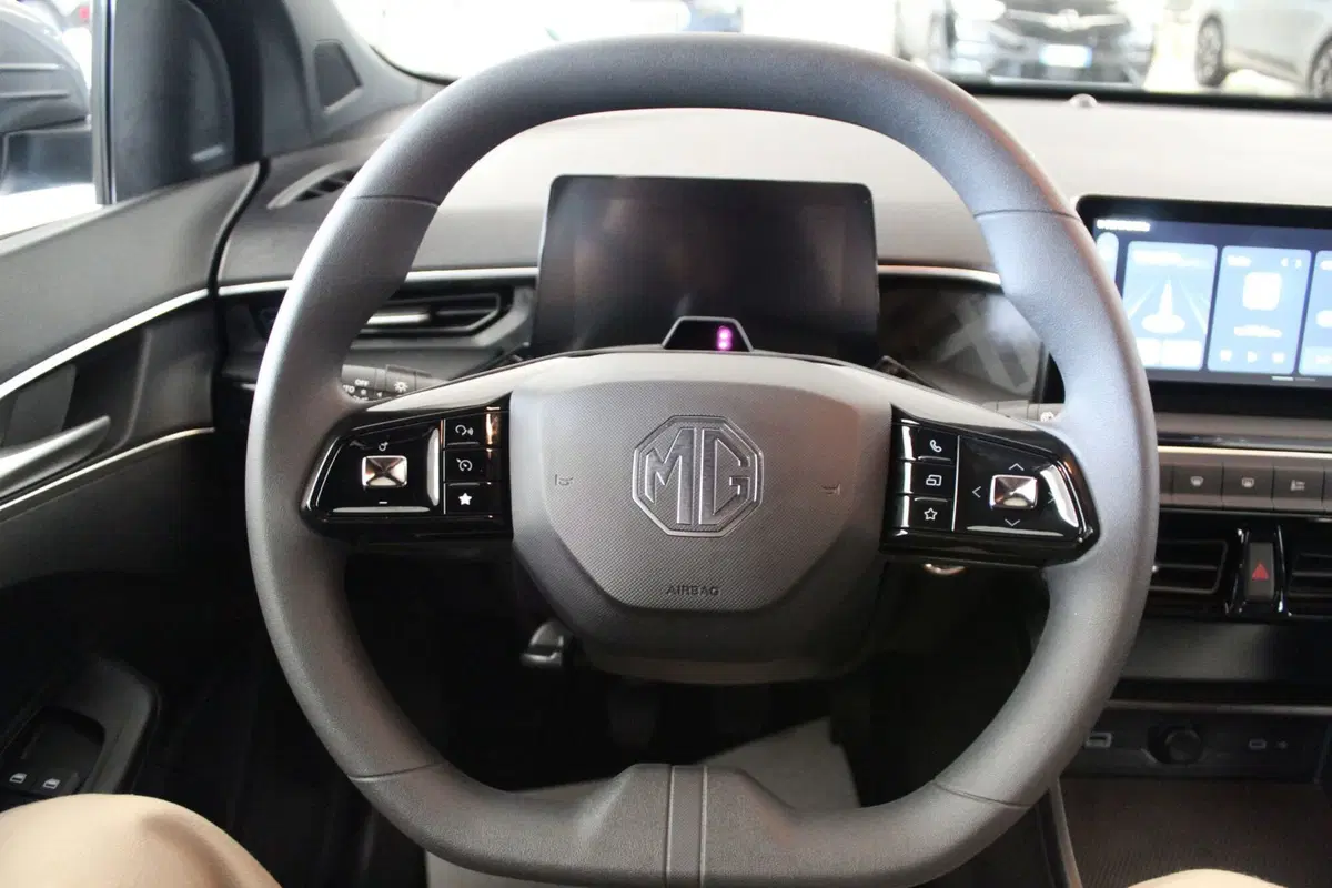 Mg MG3 nuova a Cremona (10)