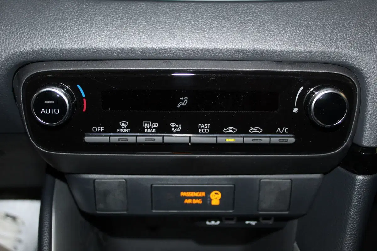 Toyota Yaris nuova a Cremona (12)
