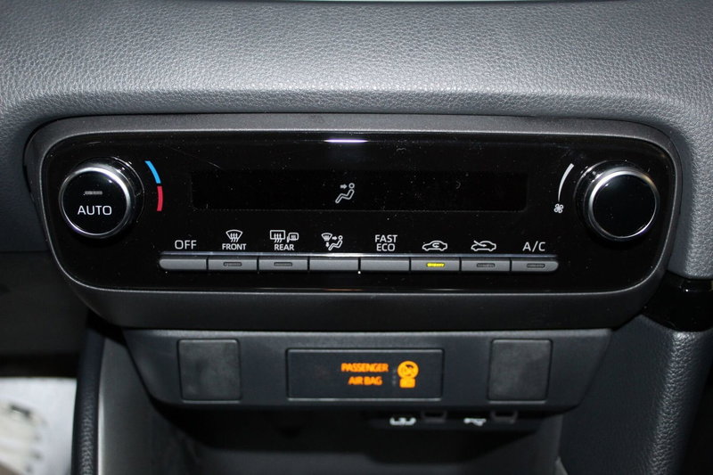 Toyota Yaris nuova a Cremona (12)