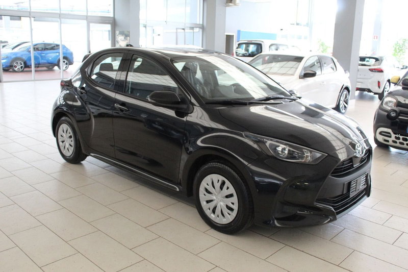 Toyota Yaris nuova a Cremona (2)