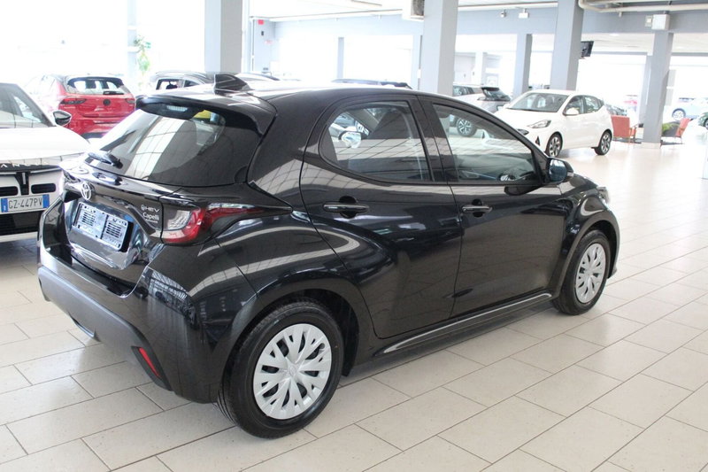 Toyota Yaris nuova a Cremona (6)