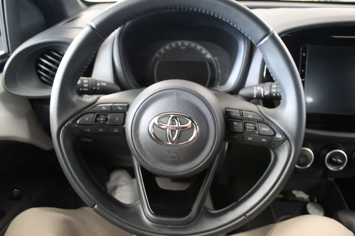 Toyota Aygo X usata a Cremona (9)