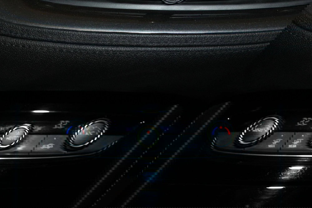 Opel Grandland X usata a Cremona (12)