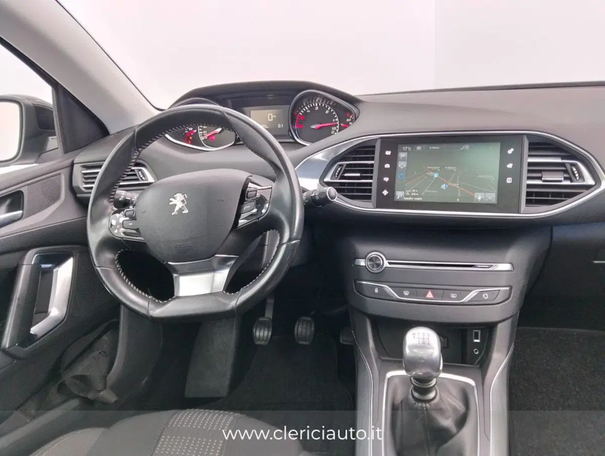 Peugeot 308 SW usata a Como (11)